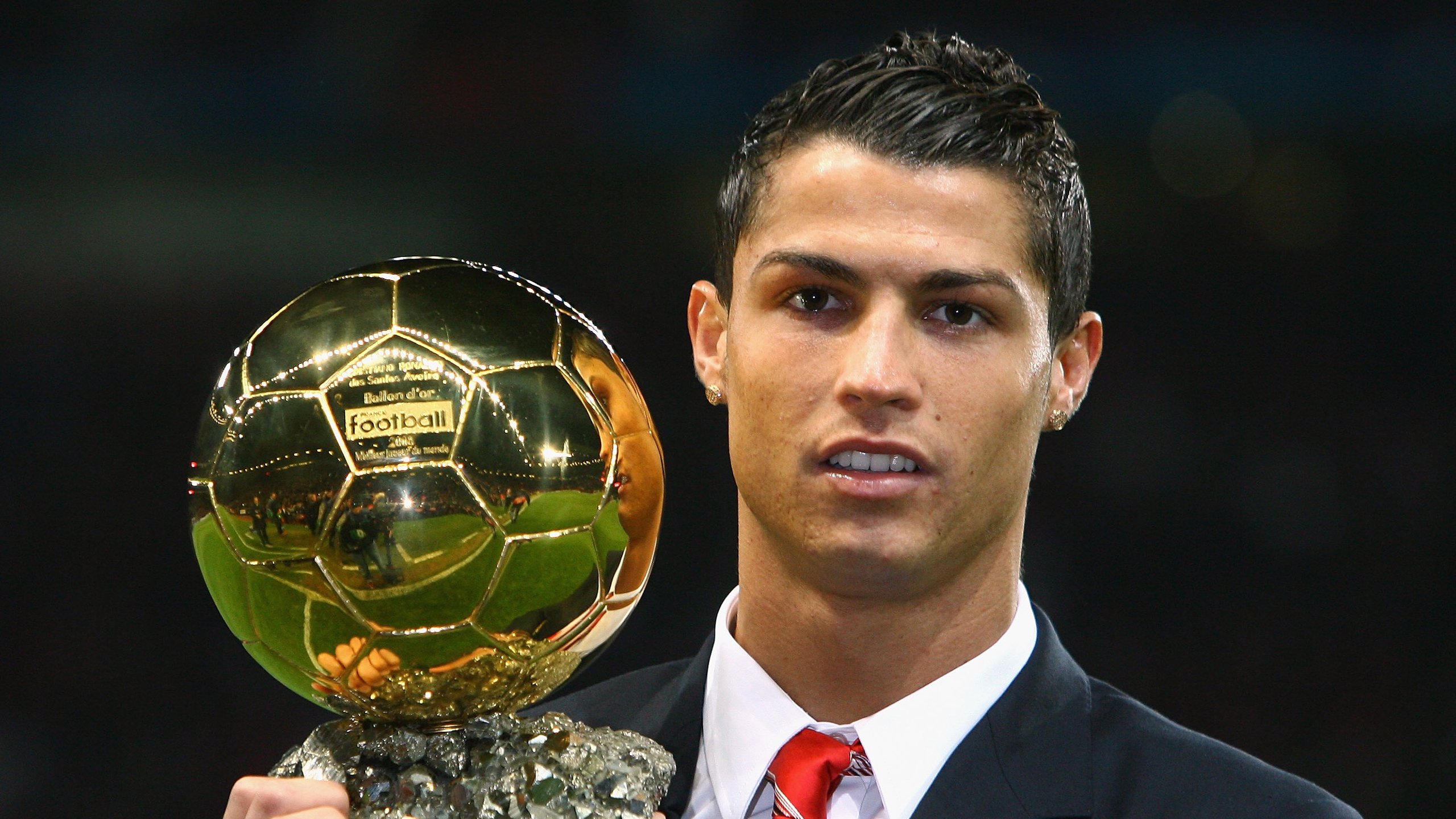 开云体育官方网站-中国足球联赛赛事宣传活动内容更加丰富，足球联赛宣传标语  第2张